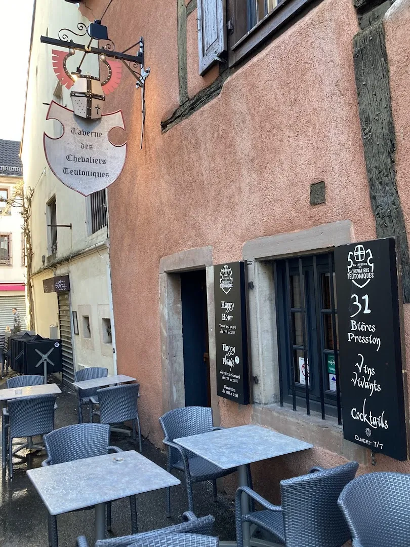 LA TAVERNE DES CHEVALIERS TEUTONIQUES